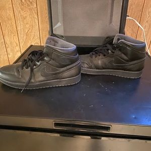 Men all black Jordan’s